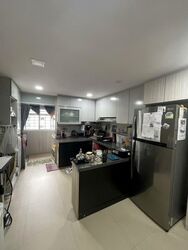 Blk 102 Pearl Garden (Bedok), HDB 3 Rooms #586809501